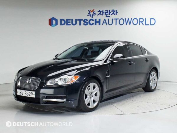 2011 Jaguar XF 3.0D V6 Premium - Image 2