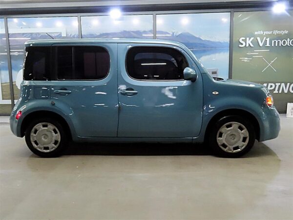 2011 Nissan Cube 3th Generation 1.8 SL - Image 4