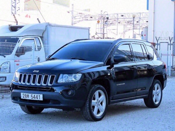 2013 Jeep Compass 2.4 Limited - Image 2