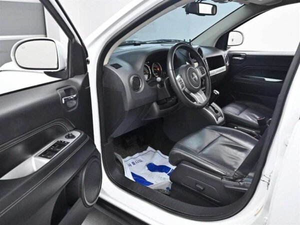 2017 Jeep Compass 2.4 Limited - Image 12