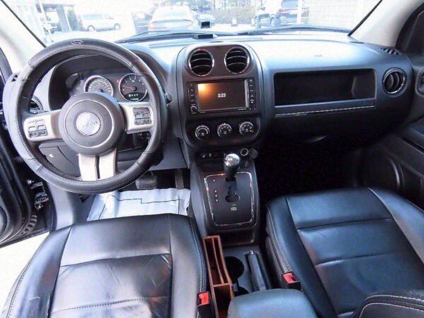2013 Jeep Compass 2.4 Limited - Image 7