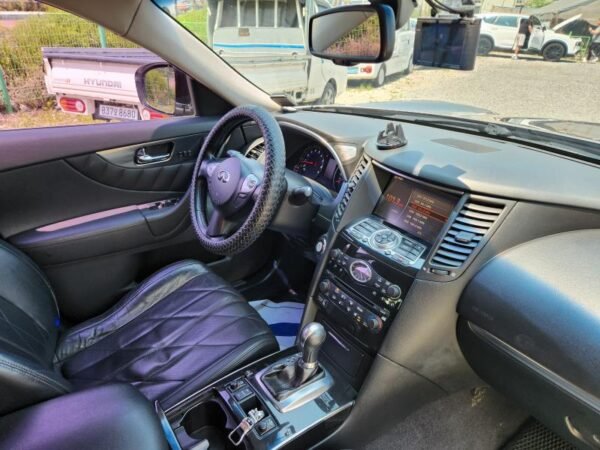 2010 Infiniti FX (2nd Generation) FX35 - Image 7