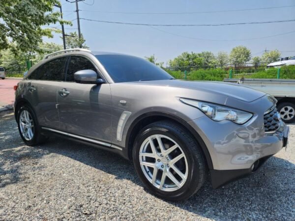 2010 Infiniti FX (2nd Generation) FX35 - Image 12