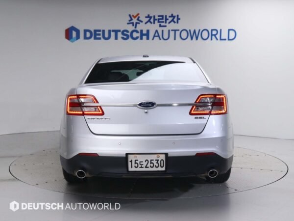 2013 Ford Taurus (6th generation) 3.5 SEL - Image 19