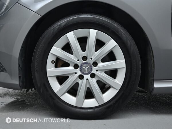 2014 Benz A class (3rd generation) A200 CDI style - Image 18