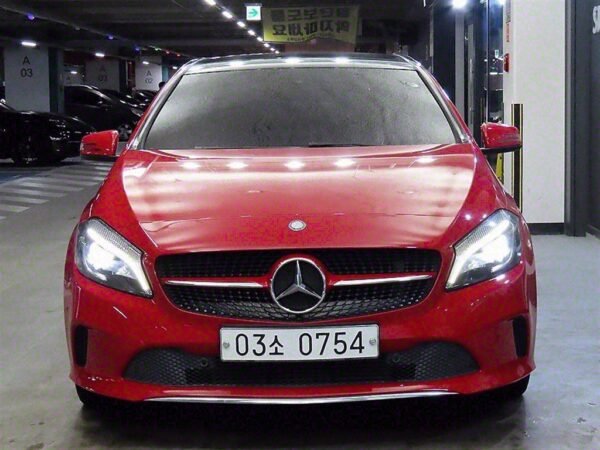 2016 Mercedes-Benz A-Class (3rd Generation) A200 - Image 21