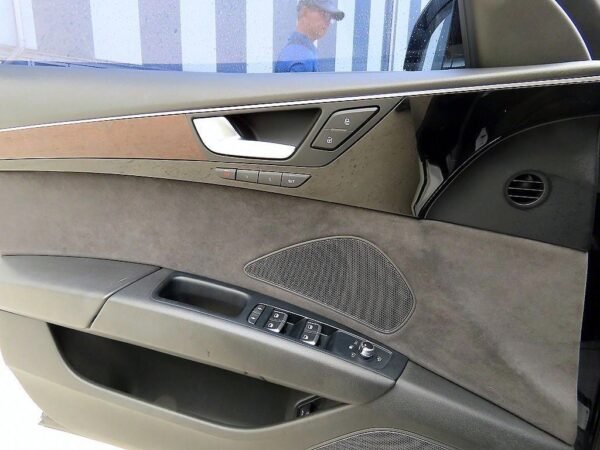 2011 Audi A8 (3rd generation) 4.2 FSI Quattro - Image 12