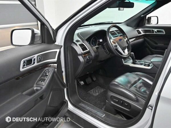 2013 Ford Explorer (5th Generation) 3.5 V6 4WD Limited - Image 12