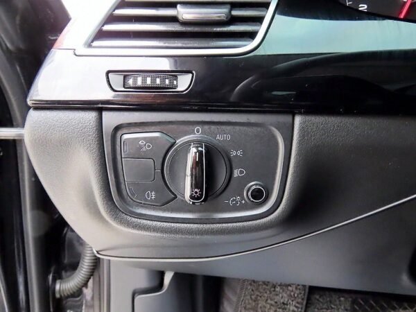 2011 Audi A8 (3rd generation) 4.2 FSI Quattro - Image 11