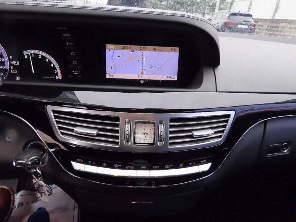 2013 Mercedes Benz S Class (5th Generation) S350 CDI BlueTEC - Image 11