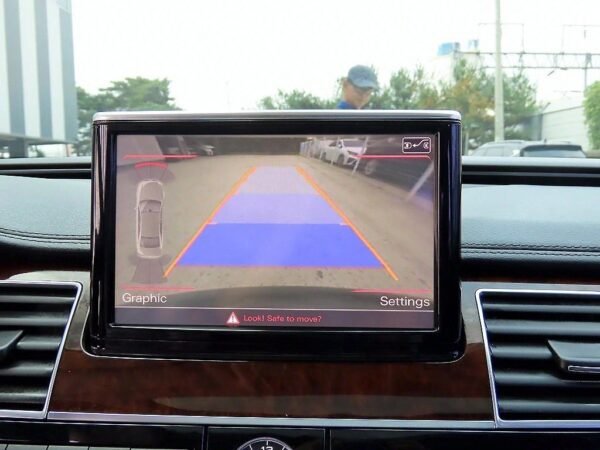 2011 Audi A8 (3rd generation) 4.2 FSI Quattro - Image 10