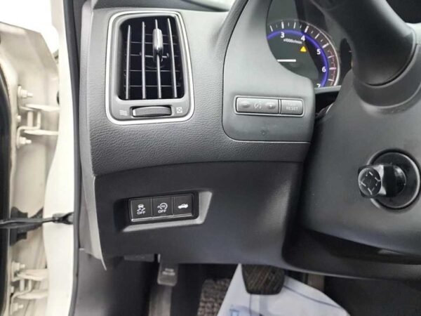 2015 Infiniti Q50 2.2D Premium - Image 9