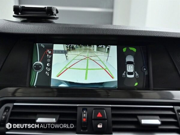 2011 BMW 5Series (6th Generation) 528i - Image 8