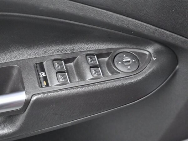 2014 Ford Escape (3rd generation) 2.0 SE - Image 8