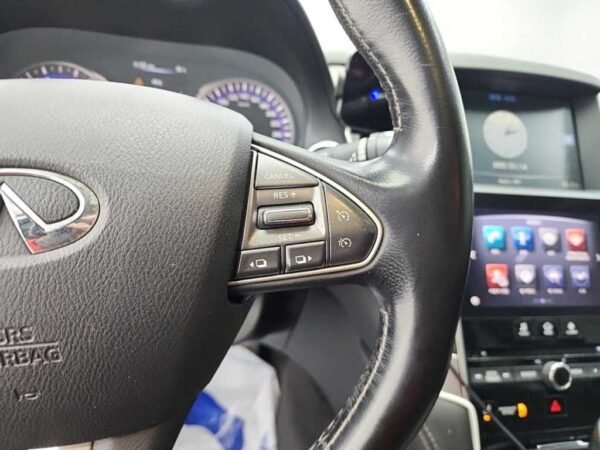 2015 Infiniti Q50 2.2D Premium - Image 4