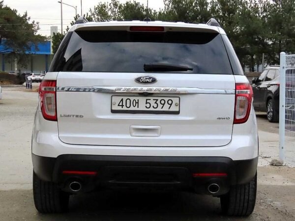 2014 Ford Explorer (5th Generation) 3.5 V6 4WD Limited - Image 18