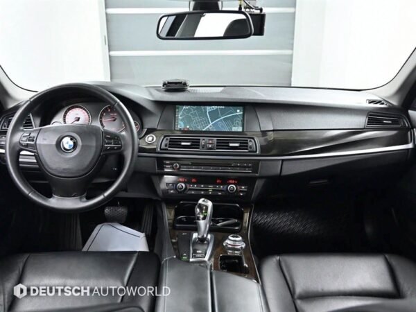 2011 BMW 5Series (6th Generation) 528i - Image 16