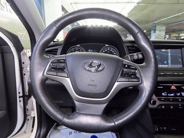 2017 Hyudai AVANTE AD 1.6 GDi Modern - Image 13