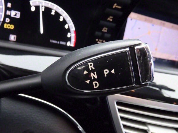 2013 Mercedes Benz S Class (5th Generation) S350 CDI BlueTEC - Image 13