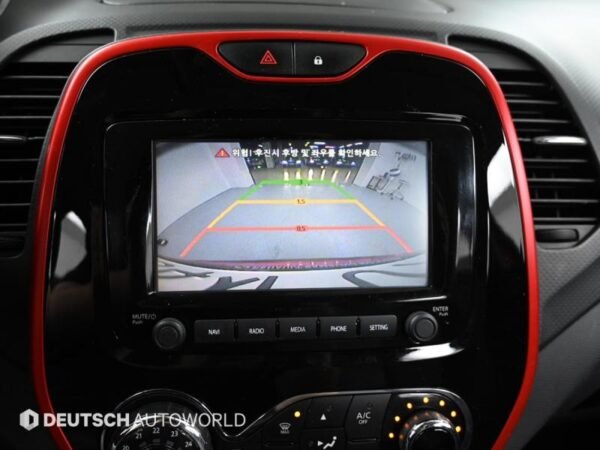 2016 Renault (SAMSUNG) QM3 RE Signature sonic red - Image 9