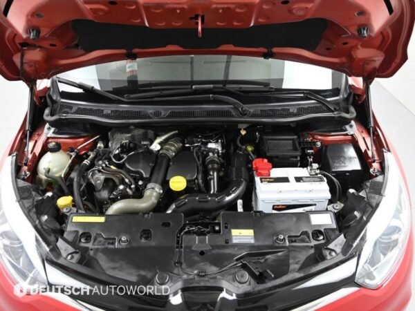 2016 Renault (SAMSUNG) QM3 RE Signature sonic red - Image 18