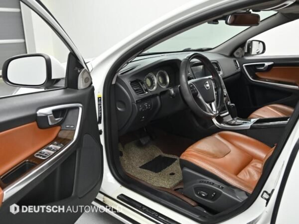 2012 Volvo V60 D5 - Image 12