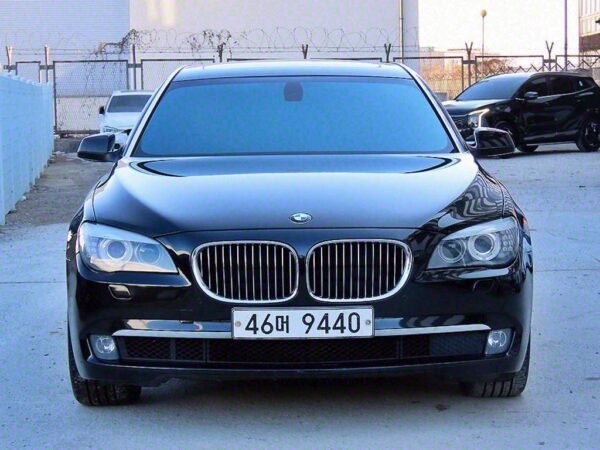 2009 BMW 7series (5th generation) 740Li
