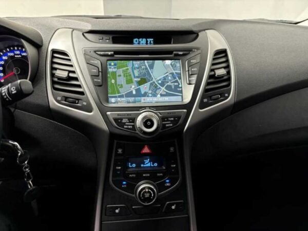 2015 HYUNDAI THE NEW AVANTE MD 1.6 GDi smart - Image 12