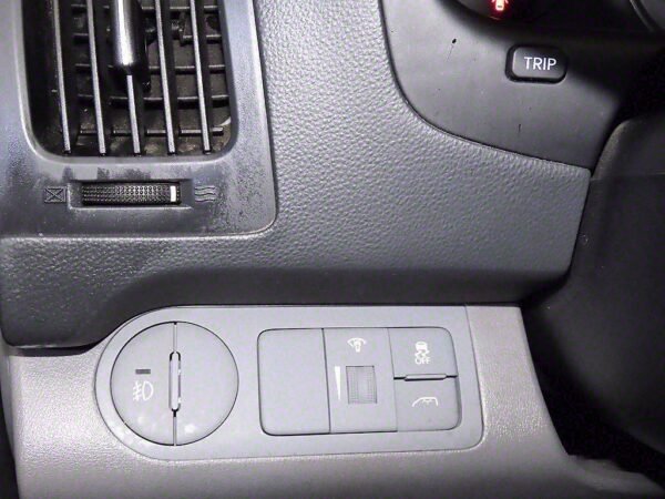 2017 Hyundai Grand Starex 5seater Diesel Van Mordern - Image 9