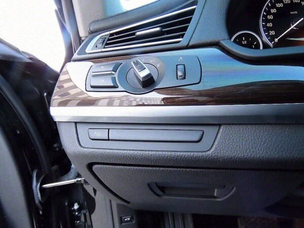 2009 BMW 7series (5th generation) 740Li - Image 10
