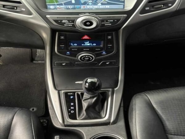 2015 HYUNDAI THE NEW AVANTE MD 1.6 GDi smart - Image 7