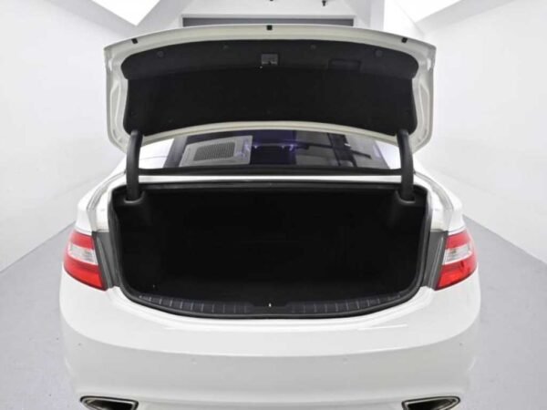 2014 HYUNDAI GRANDEUR HG 240 Modern - Image 3