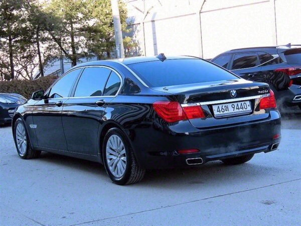 2009 BMW 7series (5th generation) 740Li - Image 19