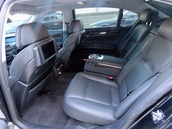 2009 BMW 7series (5th generation) 740Li - Image 16