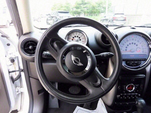 2011 MINI COUNTRYMAN 1.6 - Image 13