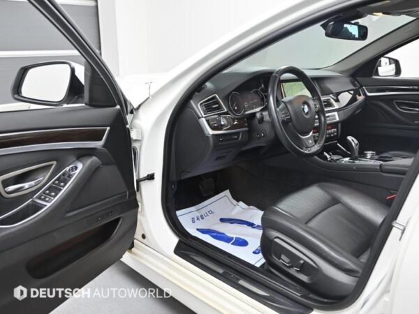 2014 BMW 5series (6th generation) 528i - Image 10