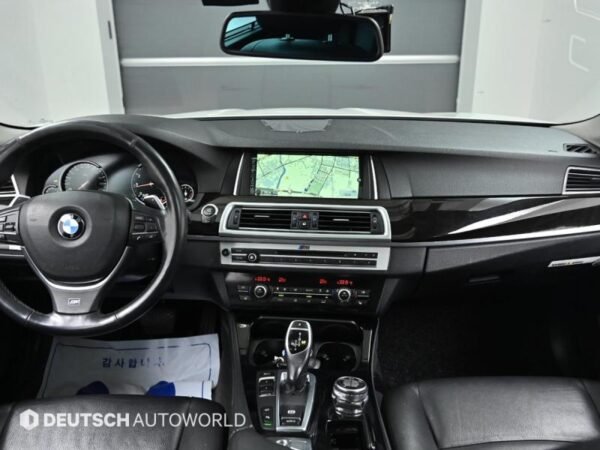 2014 BMW 5series (6th generation) 528i - Image 8