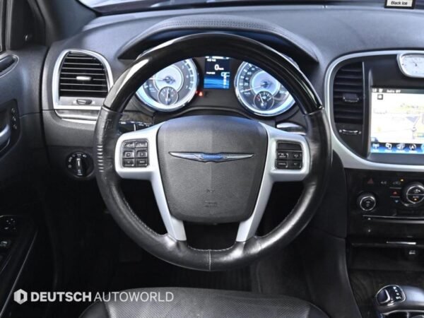 2014 Chrysler 300C (2nd generation) 3.6 - Image 10