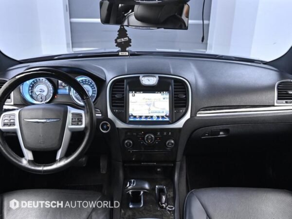 2014 Chrysler 300C (2nd generation) 3.6 - Image 16