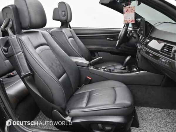 2011 BMW 3series (5th generation) Convertible 328i - Image 12
