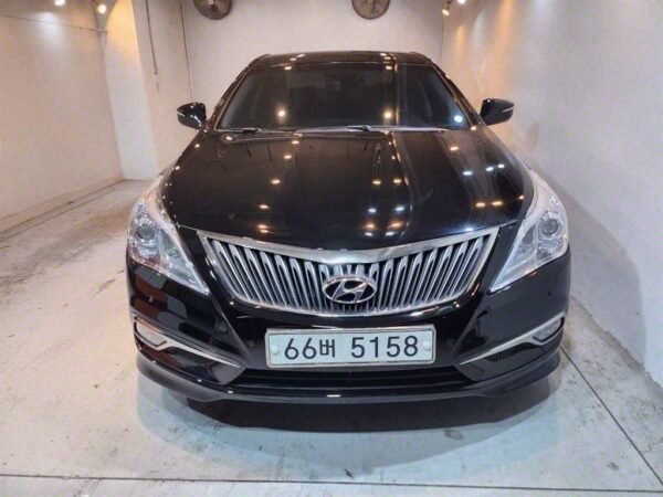 2015 HYUNDAI GRANDEUR HG 240 Modern - Image 2