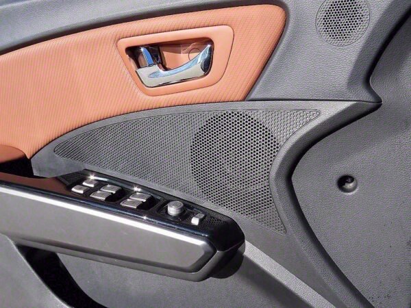 2018 KG Mobility (SSANGYONG) Tivoli Armor 1.6 Gasoline gear edition - Image 11