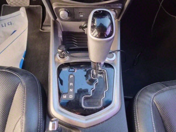 2016 KG Mobility (SSANGYONG) TIVOLI - Image 12