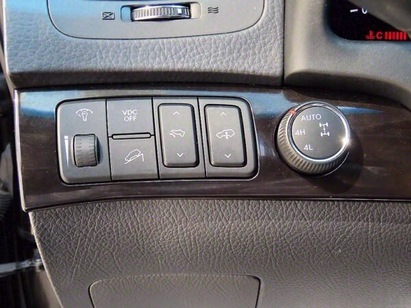 2012 KIA MOHAVE 4WD KV300 - Image 11