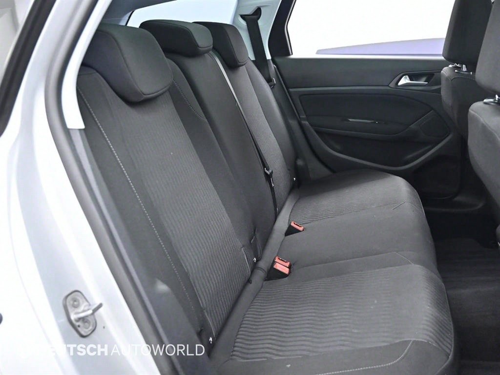 2017 Peugeot 308 (2nd generation) SW 1.6 BlueHDi - Image 11