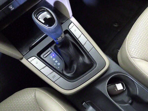 2017 HYUNDAI AVANTE AD 106 GDi Value Plus - Image 9