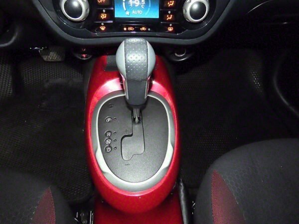 2014 NISSAN JUKE 1.6 SV - Image 11