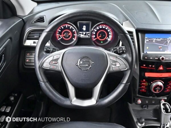 2016 KG Mobility (SSANGYONG) TIVOLI Gasoline 2WD LX - Image 10