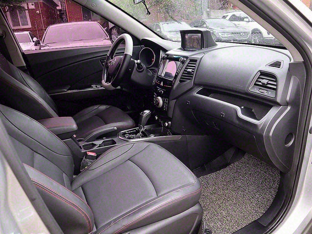 2018 KG Mobility (SSANGYONG) TIVOLI AIR Gasoline 2WD IX - Image 9