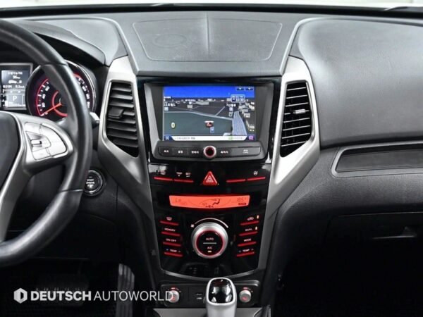 2016 KG Mobility (SSANGYONG) TIVOLI Gasoline 2WD LX - Image 9